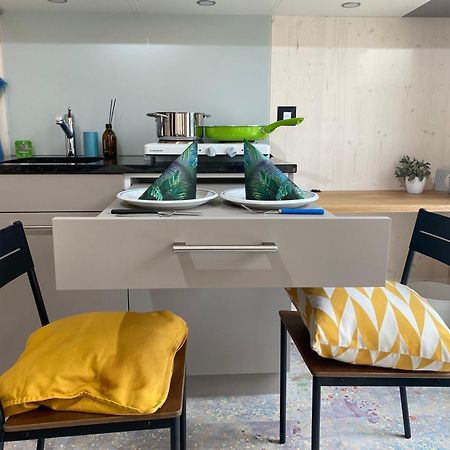 Auf Wolke 7 - Gaeste-Studio Im Mini House In Ch-4556 Aeschi So Zewnętrze zdjęcie